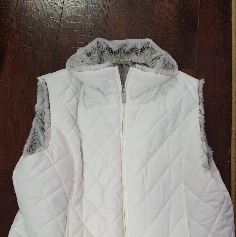 Reversible juniors fur vest
